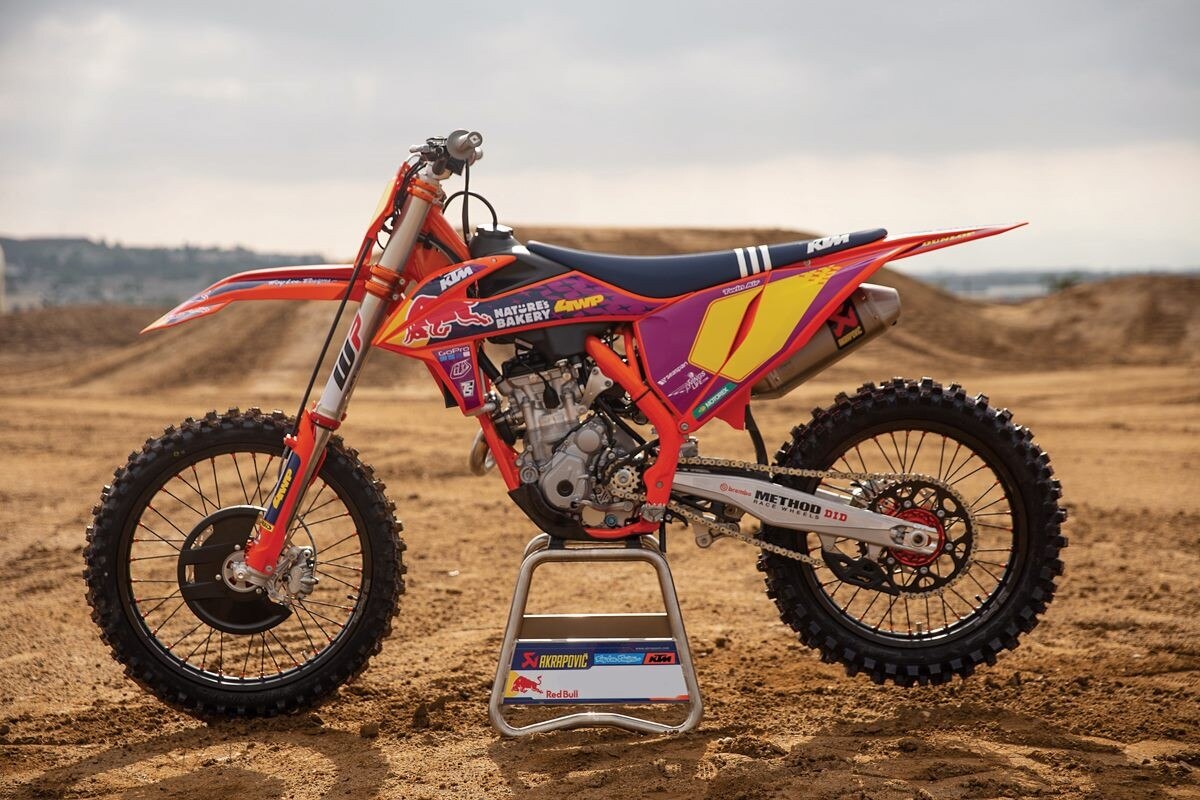 KTM presenta la 250 SX-F Troy Lee Designs 2021
